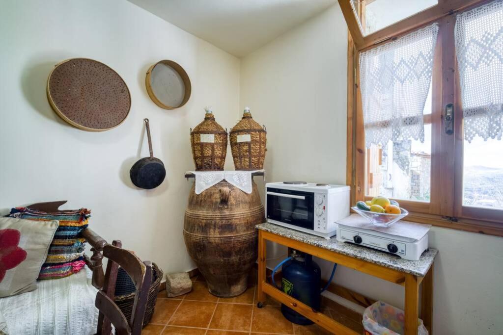 Апартаменты Traditional Cretan Stone House In The Center Of Crete Litos Экстерьер фото